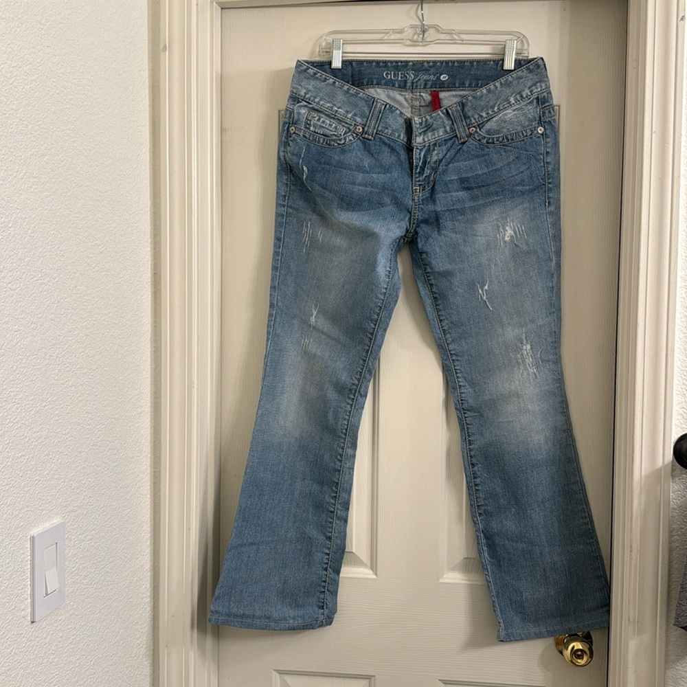 Guess jeans 32 light wash with whiskers and stitching detail